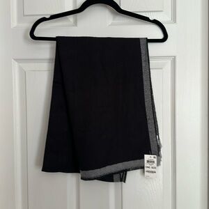NWT men’s black Alfani scarf